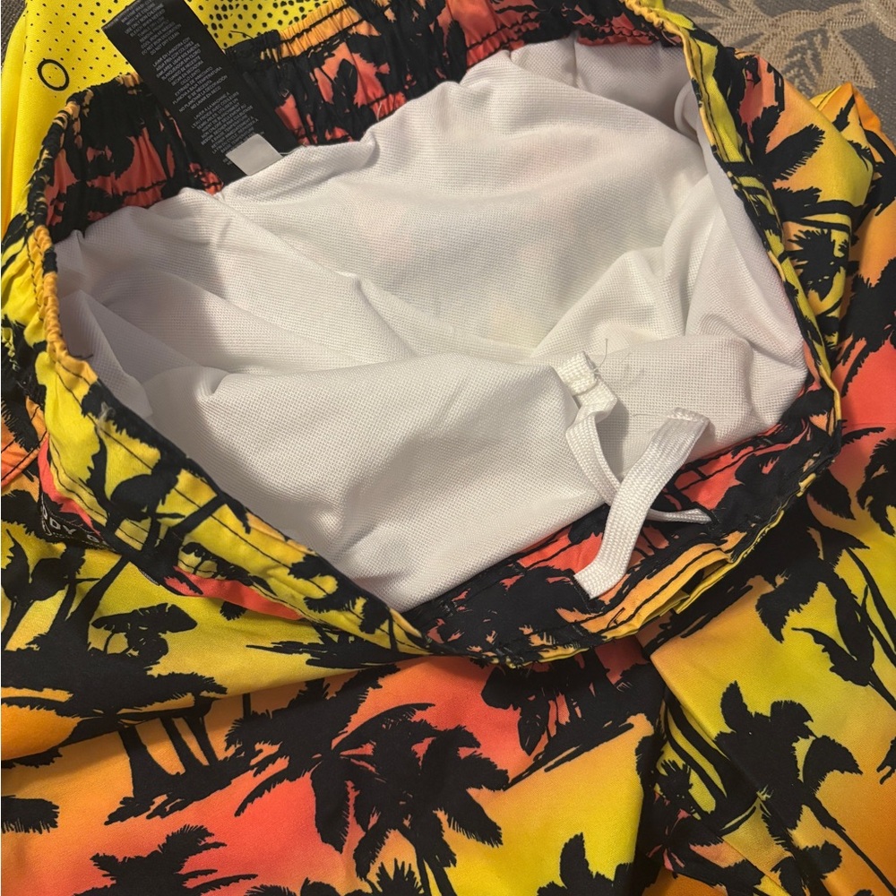 Body Glove Kids Swimsuit Set Boys Sz 12 - Picture 4 of 4